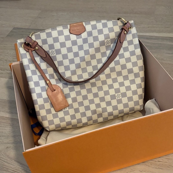 Louis Vuitton Graceful PM